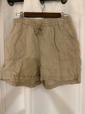 Casual Elastic-Waist Women's Shorts in Khaki large